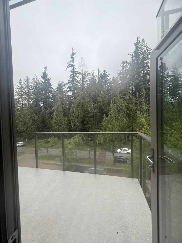 Photo 11 at 606 - 5782 Berton Avenue, University VW, Vancouver West