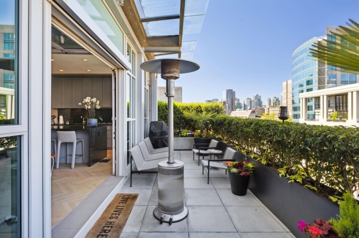 Photo 10 at 701 - 546 Beatty Street, Downtown VW, Vancouver West