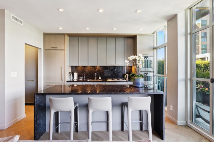 Photo 15 at 701 - 546 Beatty Street, Downtown VW, Vancouver West