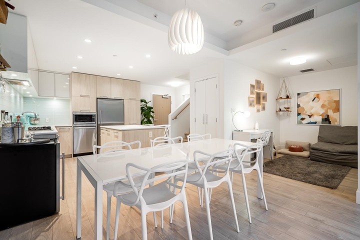 Photo 9 at 103 - 680 Seylynn Crescent, Lynnmour, North Vancouver