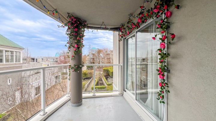 Photo 12 at 205 - 8430 Jellicoe Street, South Marine, Vancouver East