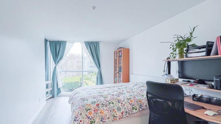 Photo 7 at 205 - 8430 Jellicoe Street, South Marine, Vancouver East