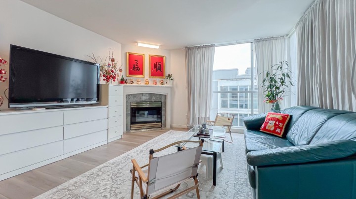 Photo 3 at 205 - 8430 Jellicoe Street, South Marine, Vancouver East