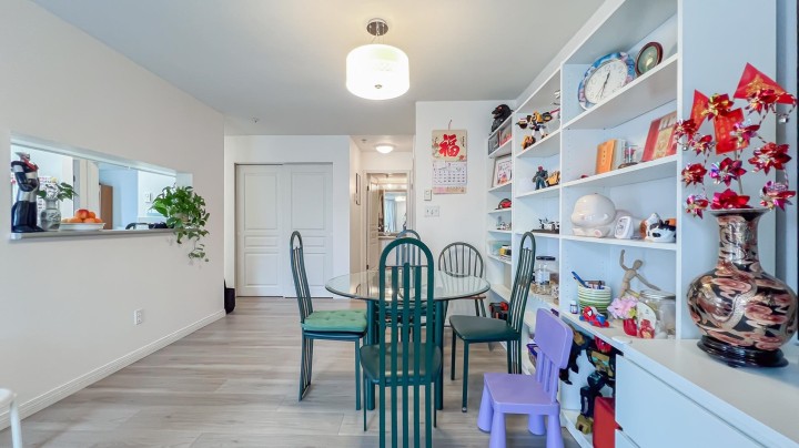 Photo 5 at 205 - 8430 Jellicoe Street, South Marine, Vancouver East