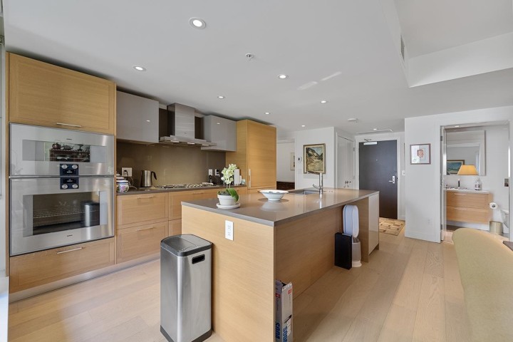 Photo 16 at 310 - 1571 W 57th Avenue, South Granville, Vancouver West