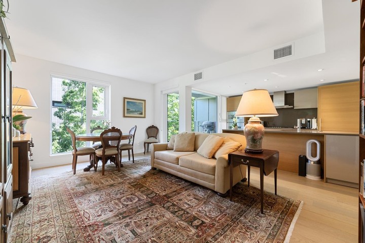 Photo 12 at 310 - 1571 W 57th Avenue, South Granville, Vancouver West