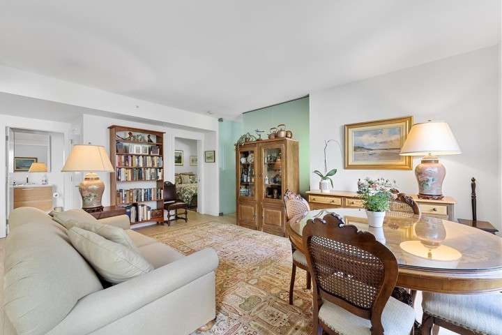 Photo 14 at 310 - 1571 W 57th Avenue, South Granville, Vancouver West