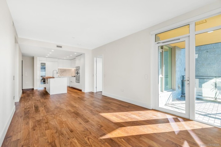 Photo 13 at 203 - 389 W 59th Avenue, South Cambie, Vancouver West