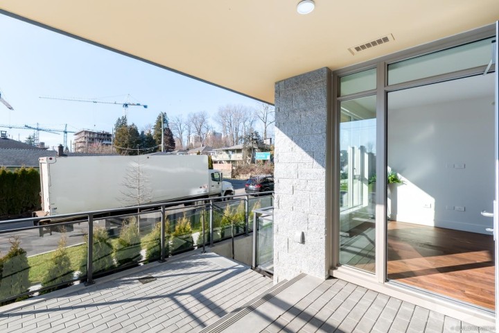 Photo 15 at 203 - 389 W 59th Avenue, South Cambie, Vancouver West