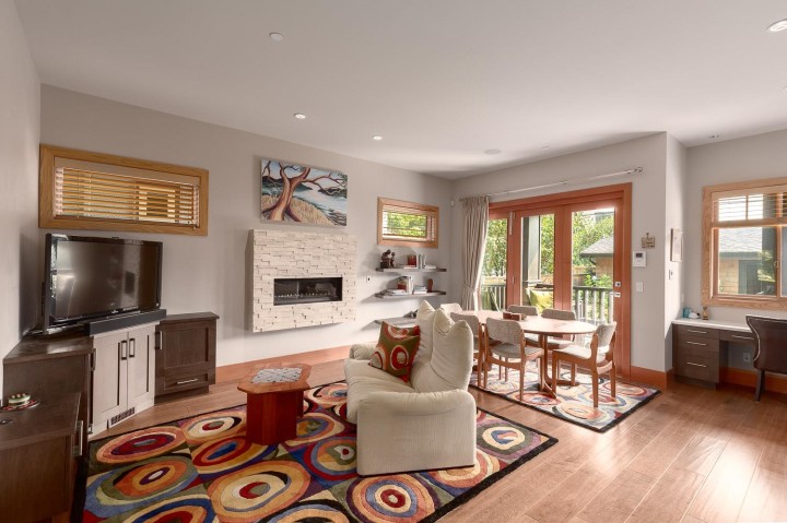 Photo 9 at 3230 W 31st Avenue, MacKenzie Heights, Vancouver West