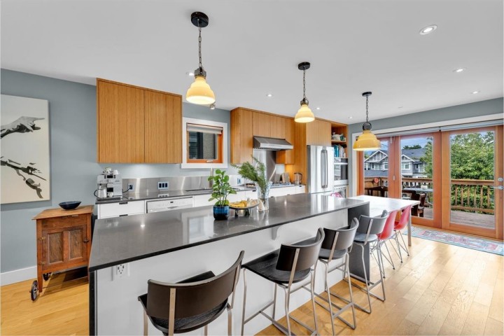 Photo 2 at 57 W 17th Avenue, Cambie, Vancouver West