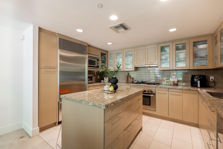 Photo 5 at TH9 - 1650 Bayshore Drive, Coal Harbour, Vancouver West