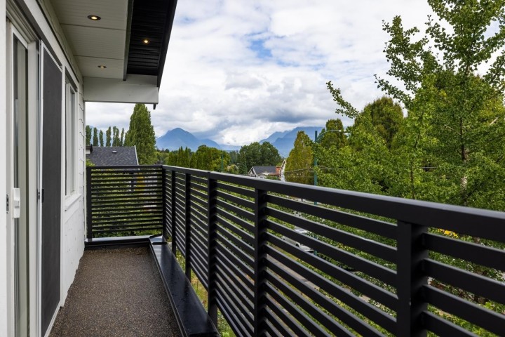 Photo 12 at 1155 Renfrew Street, Renfrew VE, Vancouver East