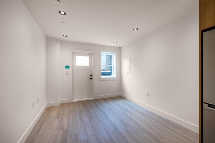 Photo 18 at 1155 Renfrew Street, Renfrew VE, Vancouver East