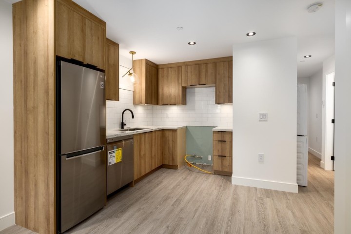 Photo 19 at 1155 Renfrew Street, Renfrew VE, Vancouver East