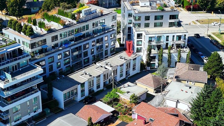 Photo 2 at 4916 Cambie Street, Cambie, Vancouver West