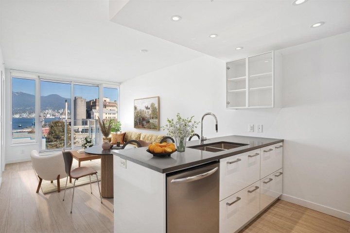 Photo 2 at 554 - 955 E Hastings Street, Strathcona, Vancouver East