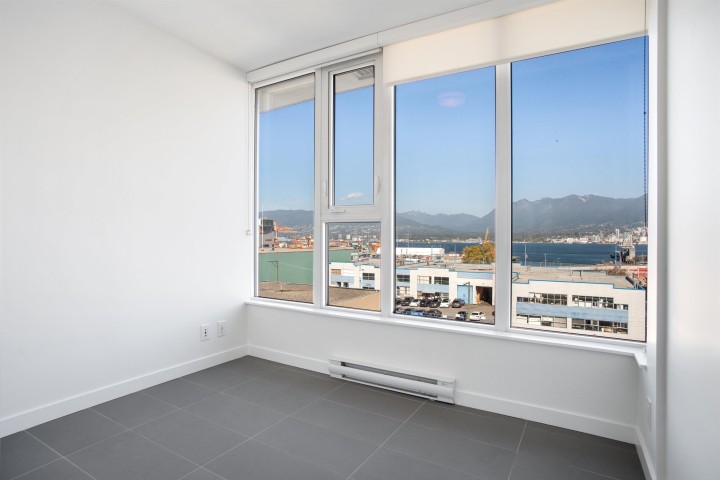 Photo 6 at 554 - 955 E Hastings Street, Strathcona, Vancouver East