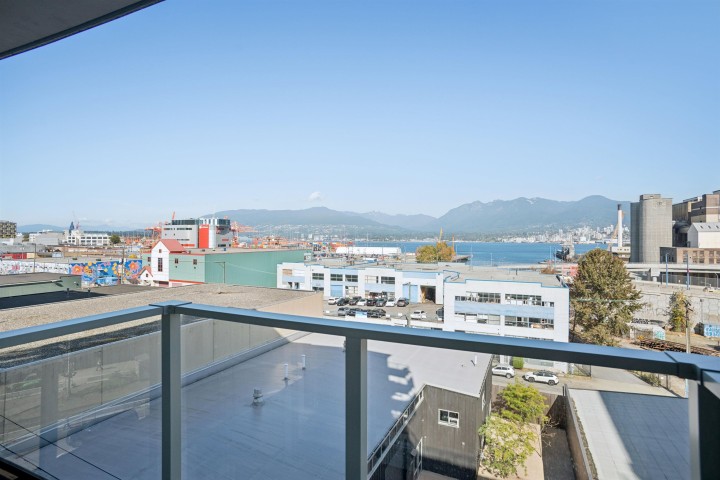 Photo 7 at 554 - 955 E Hastings Street, Strathcona, Vancouver East