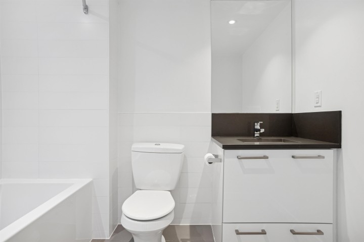 Photo 5 at 554 - 955 E Hastings Street, Strathcona, Vancouver East