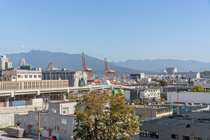 Photo 10 at 554 - 955 E Hastings Street, Strathcona, Vancouver East