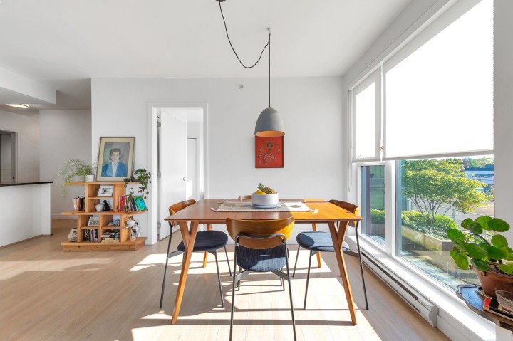 Photo 10 at 302 - 933 E Hastings Street, Strathcona, Vancouver East