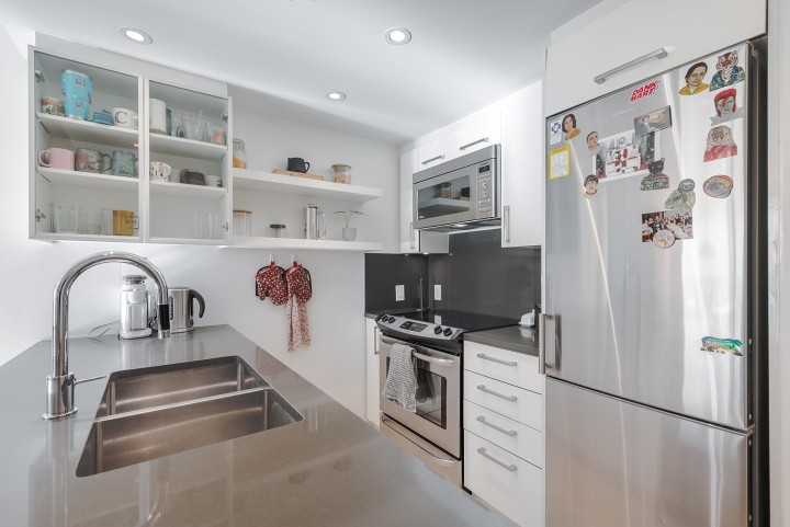 Photo 14 at 302 - 933 E Hastings Street, Strathcona, Vancouver East