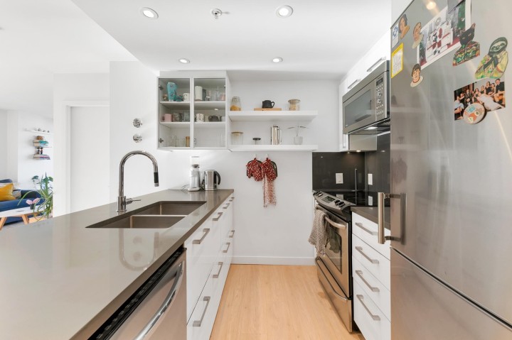 Photo 15 at 302 - 933 E Hastings Street, Strathcona, Vancouver East