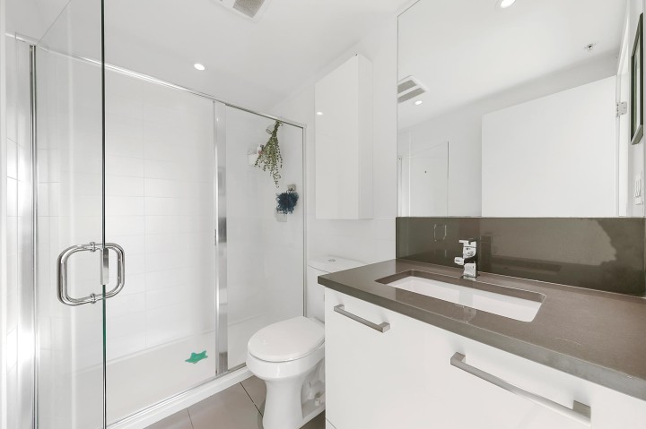 Photo 19 at 302 - 933 E Hastings Street, Strathcona, Vancouver East