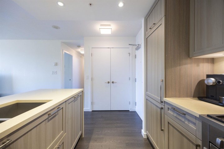 Photo 13 at 657 - 5515 Boundary Road, Collingwood VE, Vancouver East