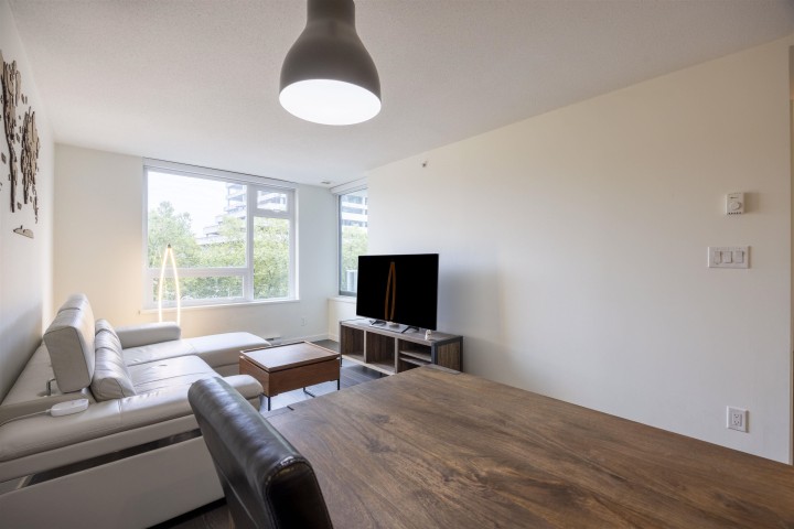 Photo 9 at 657 - 5515 Boundary Road, Collingwood VE, Vancouver East