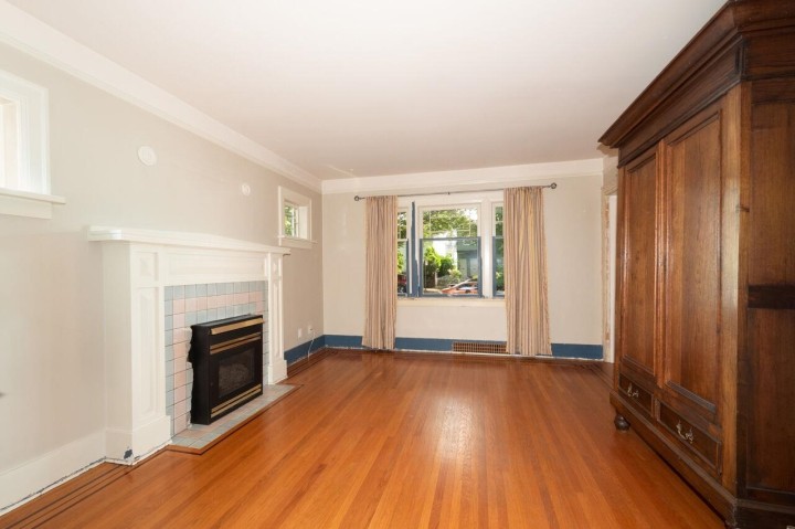 Photo 3 at 1809 Venables Street, Hastings, Vancouver East