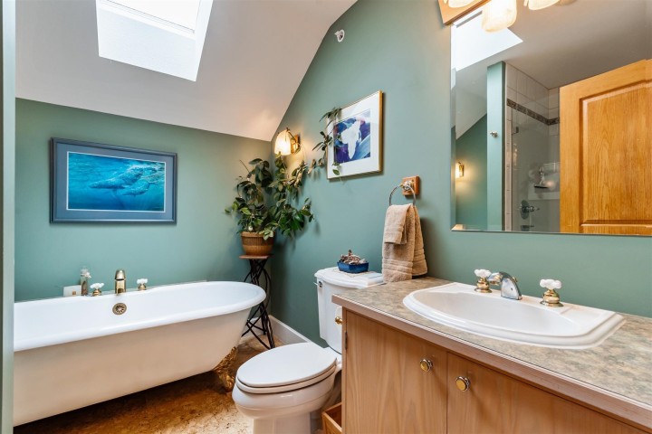 Photo 12 at 419 E 23rd Avenue, Fraser VE, Vancouver East