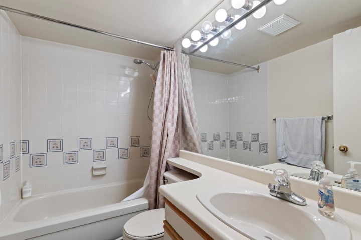 Photo 13 at 908 - 518 Moberly Road, False Creek, Vancouver West