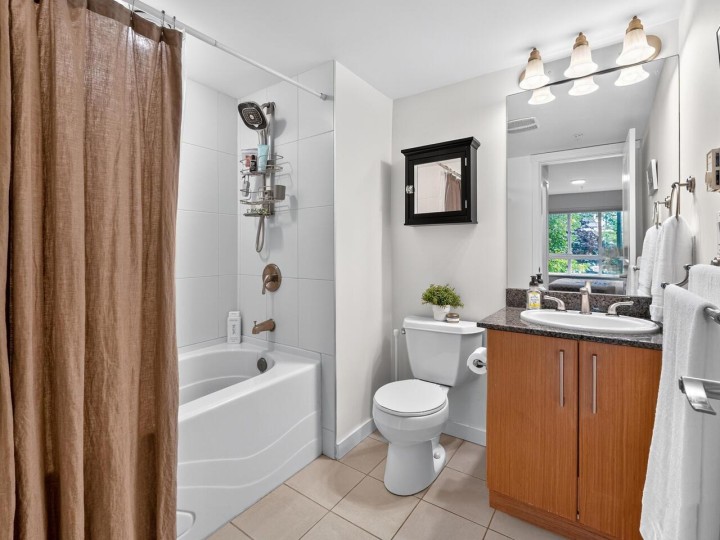 Photo 22 at 206 - 2096 W 46th Avenue, Kerrisdale, Vancouver West