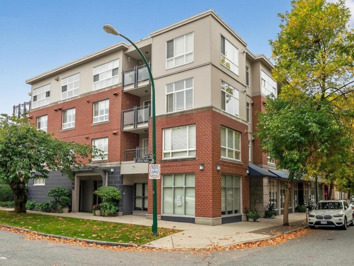 Photo 1 at 206 - 2096 W 46th Avenue, Kerrisdale, Vancouver West