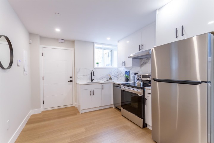 Photo 23 at 2350 E 49th Avenue, Killarney VE, Vancouver East