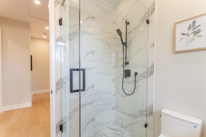 Photo 20 at 2350 E 49th Avenue, Killarney VE, Vancouver East