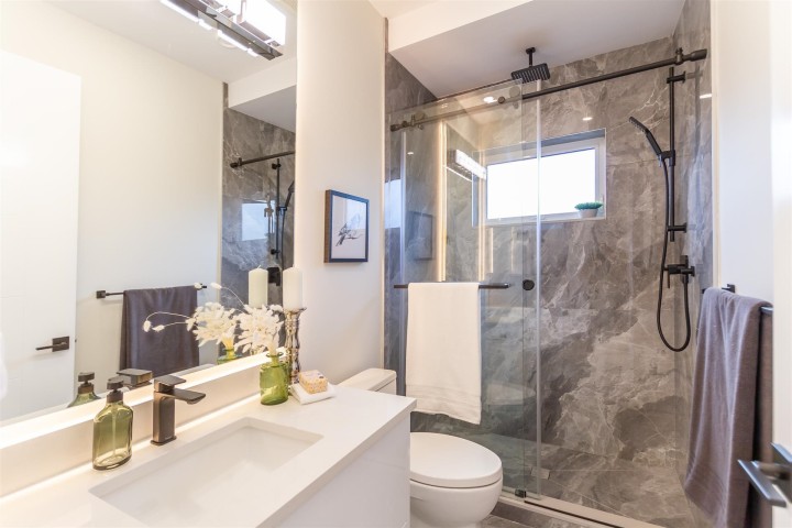 Photo 18 at 2350 E 49th Avenue, Killarney VE, Vancouver East