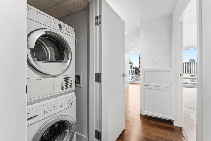 Photo 28 at 2505 - 1111 Alberni Street, West End VW, Vancouver West