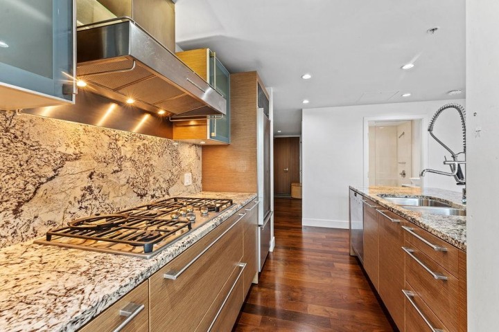 Photo 15 at 2505 - 1111 Alberni Street, West End VW, Vancouver West