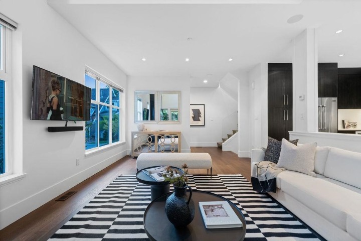 Photo 16 at 3761 Edgemont Boulevard, Edgemont, North Vancouver