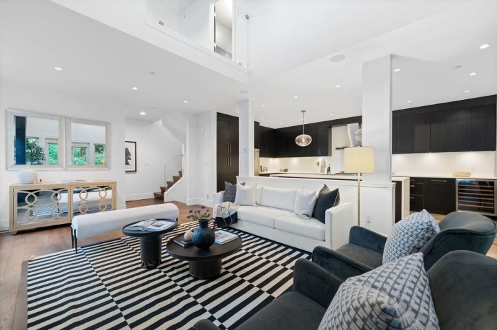 Photo 4 at 3761 Edgemont Boulevard, Edgemont, North Vancouver