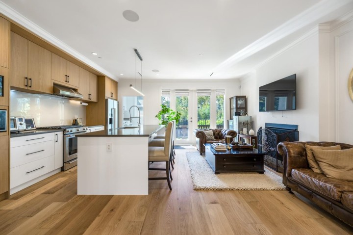 Photo 7 at 3210 E 62 Avenue, Champlain Heights, Vancouver East