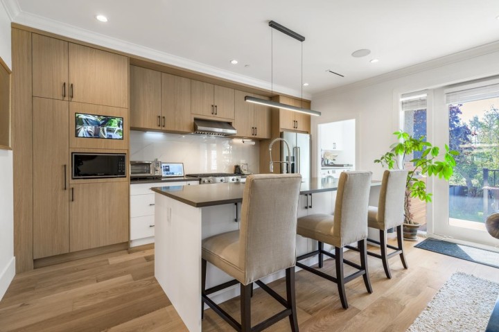 Photo 8 at 3210 E 62 Avenue, Champlain Heights, Vancouver East