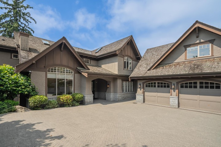 Photo 2 at 2638 Queens Avenue, Queens, West Vancouver