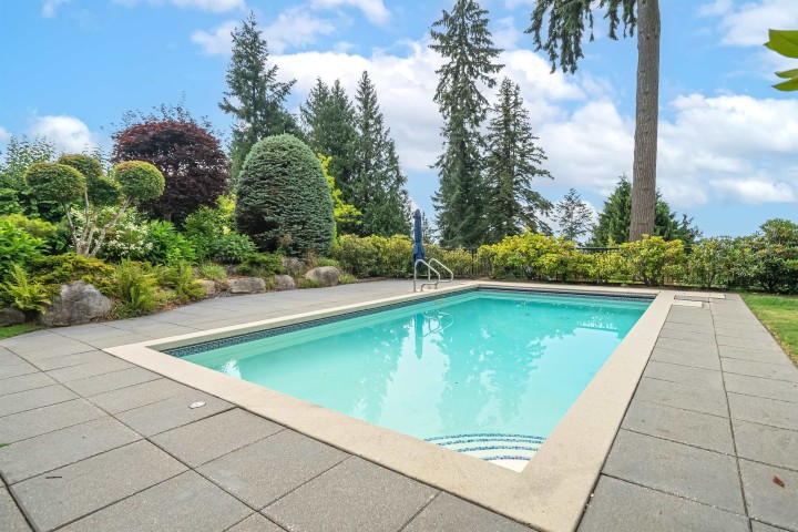 Photo 17 at 2638 Queens Avenue, Queens, West Vancouver