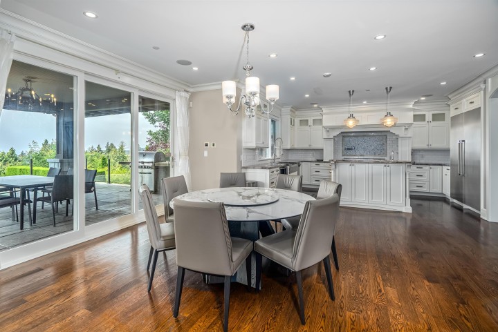 Photo 7 at 2638 Queens Avenue, Queens, West Vancouver