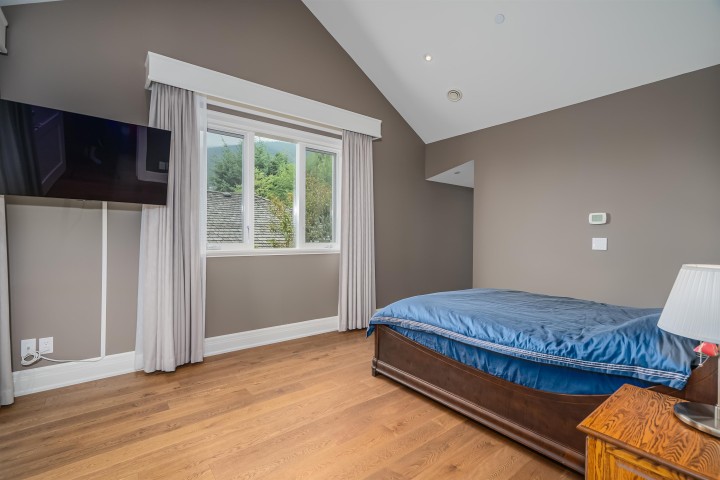 Photo 30 at 2638 Queens Avenue, Queens, West Vancouver