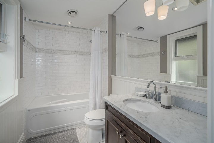 Photo 31 at 2638 Queens Avenue, Queens, West Vancouver